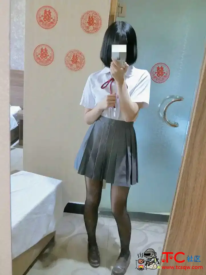 一只肉酱阿 – 黑丝制服 [45P+4V] TC辅助网www.tcsq1.com6766